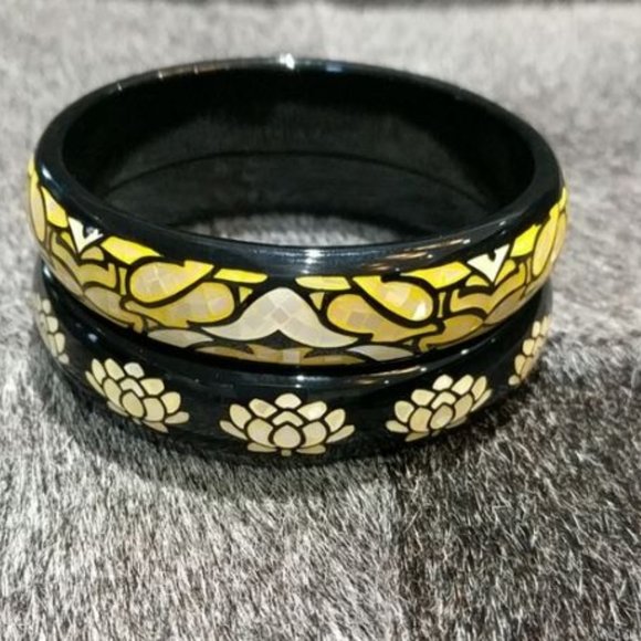 BLACK AGATE Lotus Mother Of Pearl Bangles Set - Picture 2 of 6
